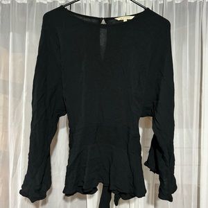 Cult of Design Black Flowy Black Blouse with Tie Waist Size 1X